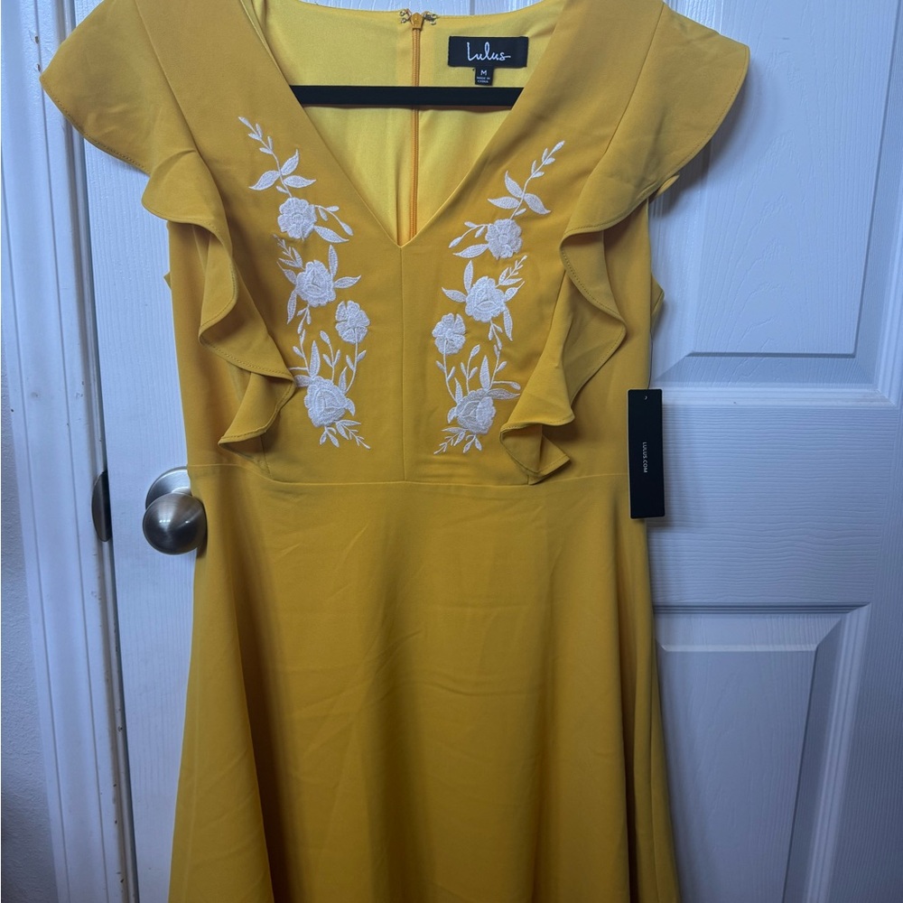 NWT Lulu's Medium Dress